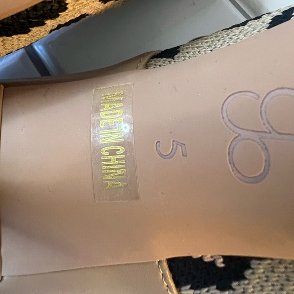 Cosy Island Chic Leopard Print mule Heels with Buckle - Picture 5 of 7